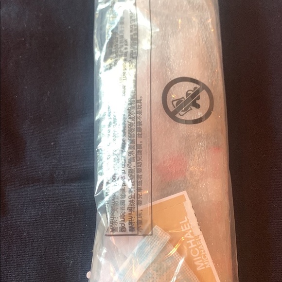 Michael Kors charms leather keychain - Picture 4 of 4